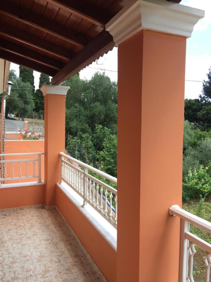 Eleana'S Apartments Гоувия Экстерьер фото