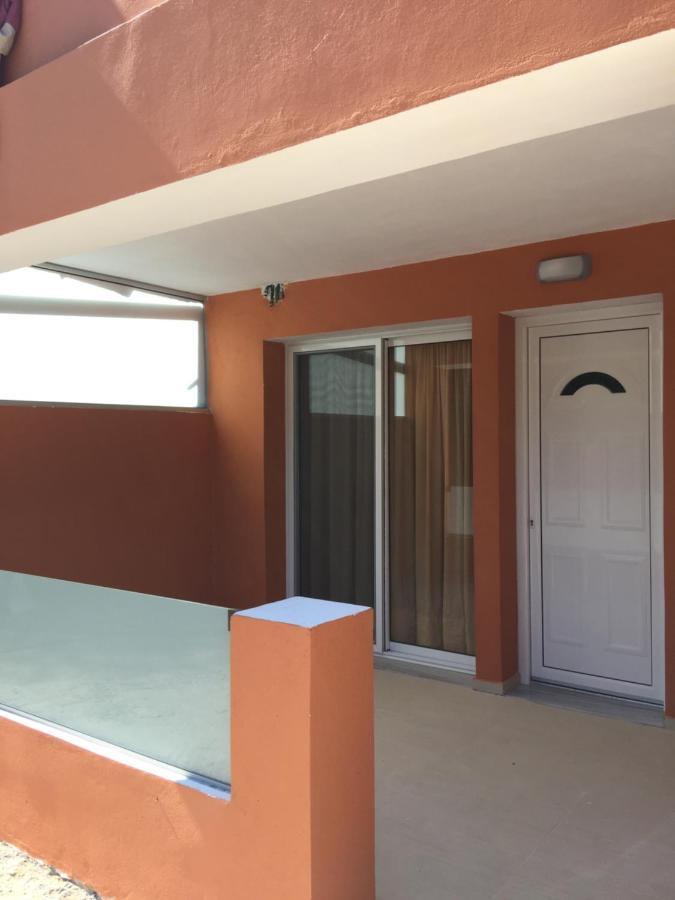 Eleana'S Apartments Гоувия Экстерьер фото