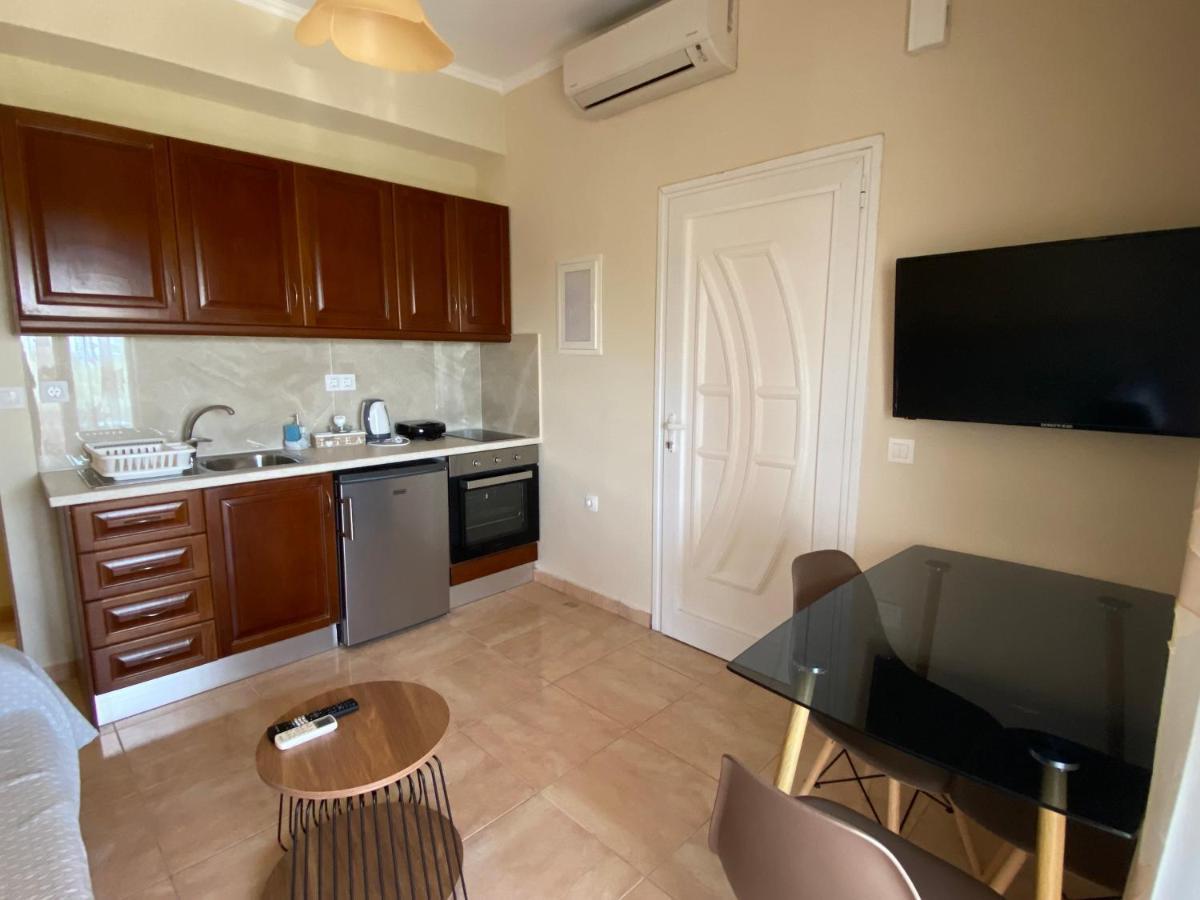 Eleana'S Apartments Гоувия Экстерьер фото